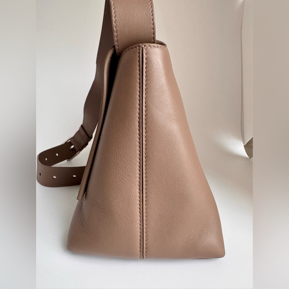 Balenciaga Soft Hourglass Bag - Picture 4 of 15